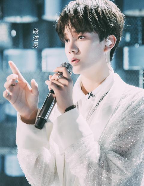 段浩男力挺高嘉朗公开恋情泄露地址 段浩男是谁个人资料背景简介