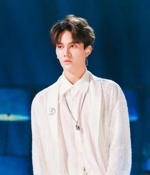 段浩男力挺高嘉朗公开恋情泄露地址 段浩男是谁个人资料背景简介